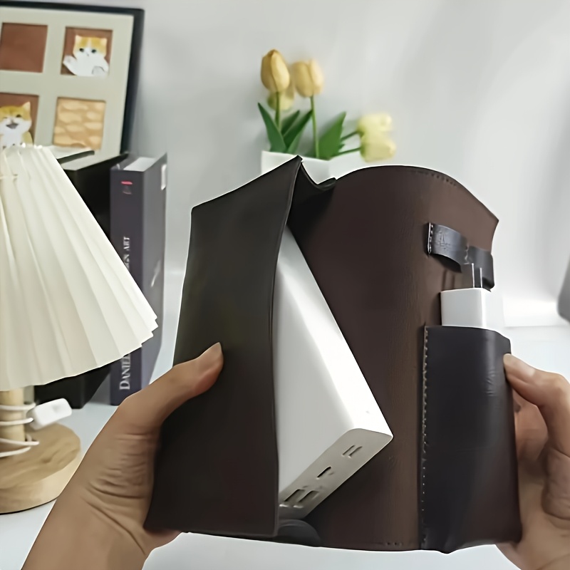 Tech Accessories Travel Case - 다용도 수납공간이 있는 전자제품 여행용 정리
